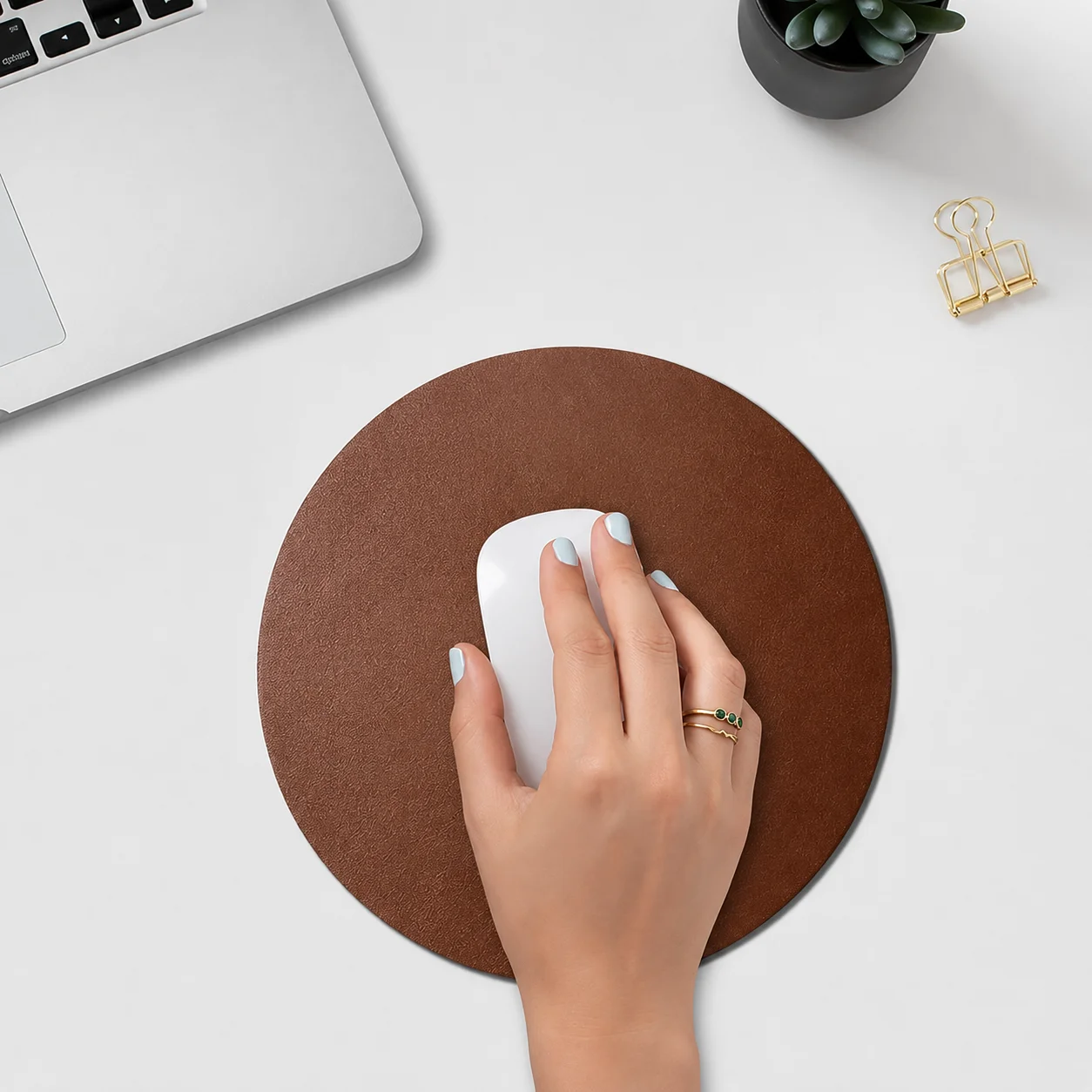 Round PU Leather Mouse Pad with Non-Slip Base (Tan) - Image 2